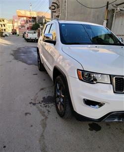 جیپ گراند شیرۆکی